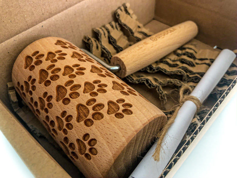 Rolling Pin Embossed With DOG PAWS Pattern For Baking Engraved cookies Size Roller 4 inch