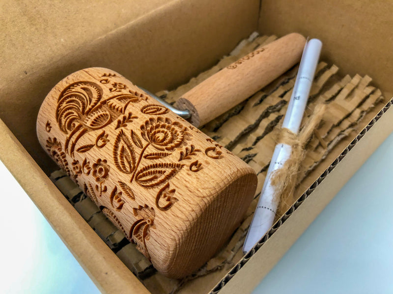 Rolling Pin Embossed With FOLK ROOSTER Pattern For Baking Engraved cookies Size Roller 4 inch