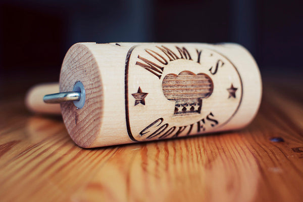 Rolling Pin Embossed With MOM’S COOKIES Pattern